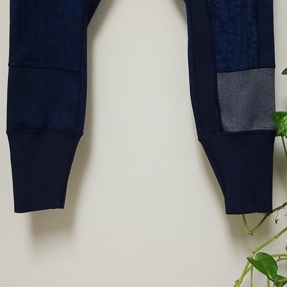 Lululemon Women's leggings Size 10 - Picture 3 of 10